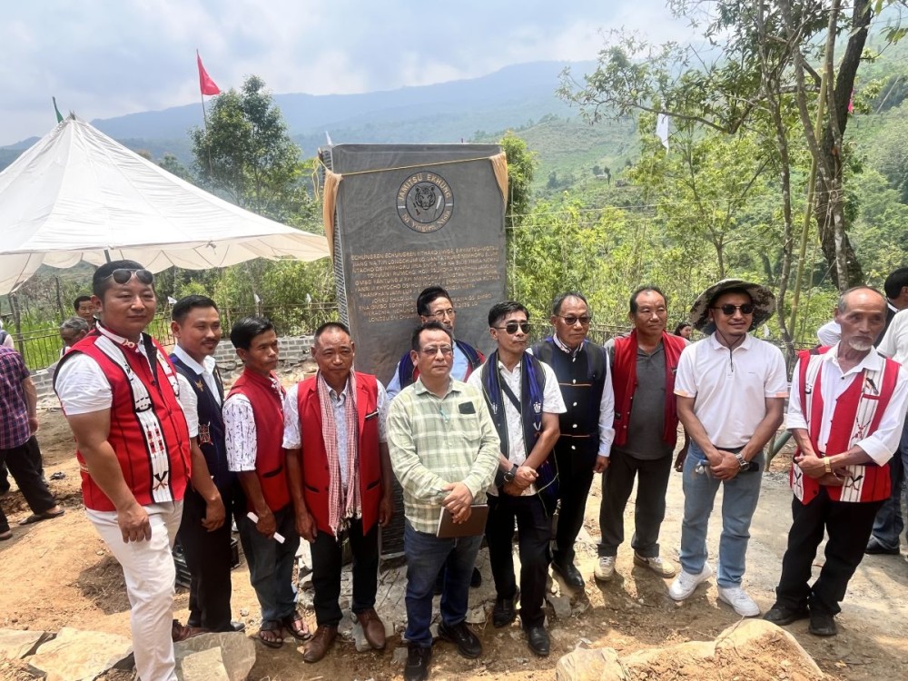 Members of the Jamitsü Ekhüng pose for a group photo following the inauguration of the monolith at Longla village in Wokha on June 5. (Morung Photo)